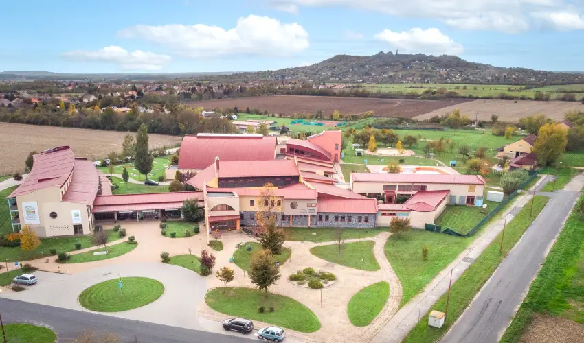 Vulkn Wellness Hotel s Kemping Celldmlk - Augusztus 20. (min. 2 j)