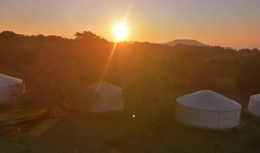 Jurta Spirit Hotel Balatongy�r�k - Augusztus 20.