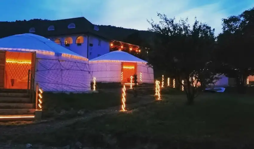 Jurta Spirit Hotel Balatongy�r�k - Augusztus 20.