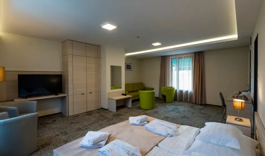Hotel Kamilla Balmaz�jv�ros - Augusztus 20. (min. 2 �j)