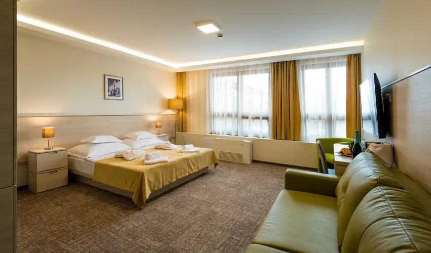 Hotel Kamilla Balmaz�jv�ros - Augusztus 20. (min. 2 �j)