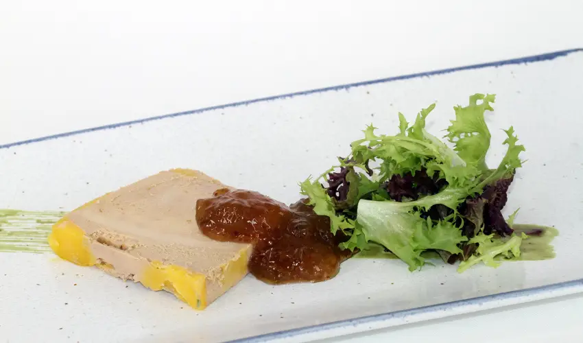 Krolyi Kastly Hotel & Restaurant  Fehrvrcsurg - Augusztus 20.