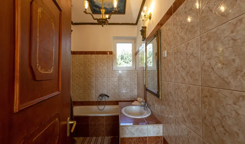 Kastello Vend�gh�z Nagykoz�r - Augusztus 20. (min. 2 �j)