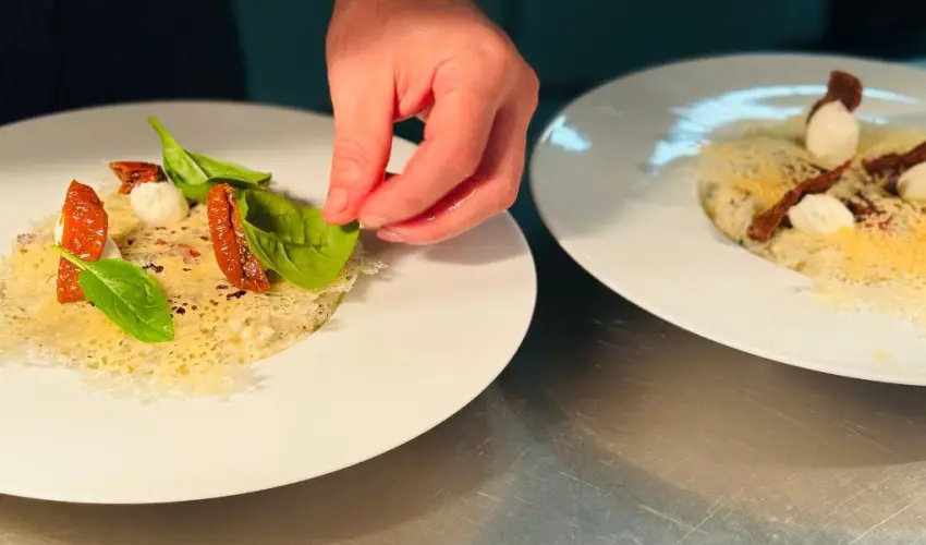 Kastlyhotel Sasvr Pardsasvr - Augusztus 20. (min. 2 j)