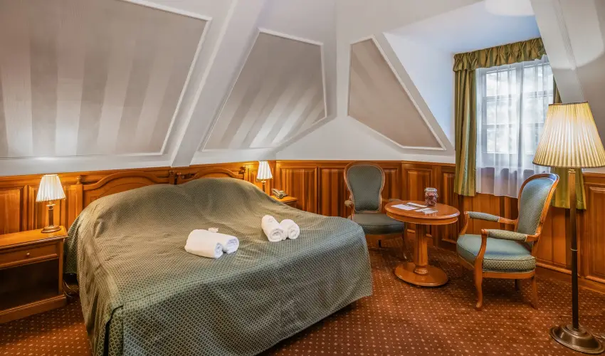 Kastlyhotel Sasvr Pardsasvr - Augusztus 20. (min. 2 j)