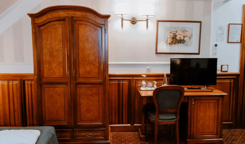 Kastlyhotel Sasvr Pardsasvr - Augusztus 20. (min. 2 j)