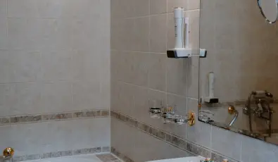 Kastlyhotel Sasvr Pardsasvr