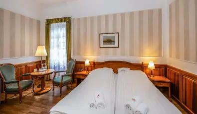 Kastlyhotel Sasvr Pardsasvr