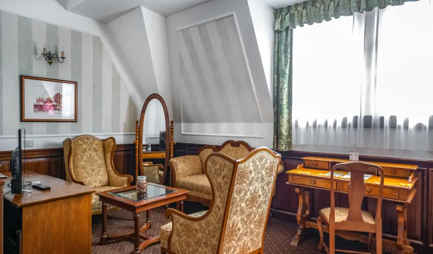 Kastlyhotel Sasvr Pardsasvr - Augusztus 20. (min. 2 j)