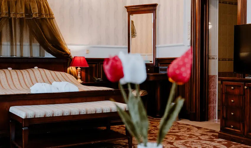 Kastlyhotel Sasvr Pardsasvr - Augusztus 20. (min. 2 j)