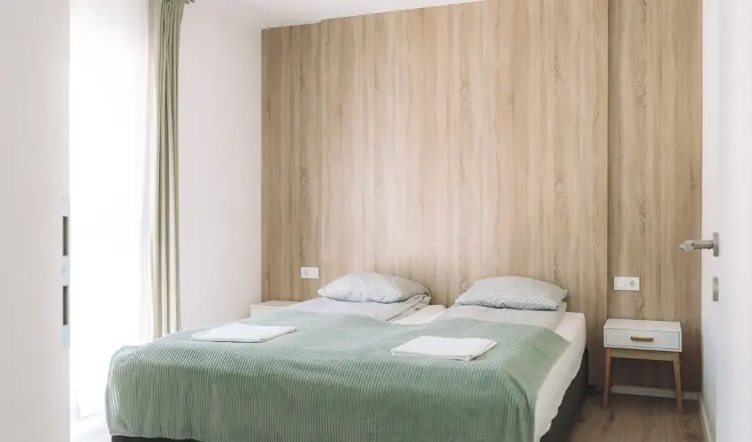 Kat�ng Vend�gh�z Tardos - Augusztus 20. (min. 2 �j)