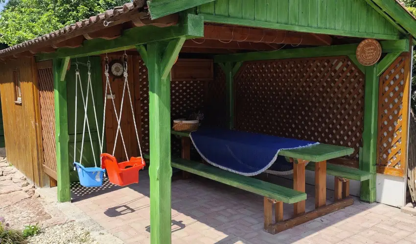 Kat�ng Vend�gh�z Tardos - Augusztus 20. (min. 2 �j)