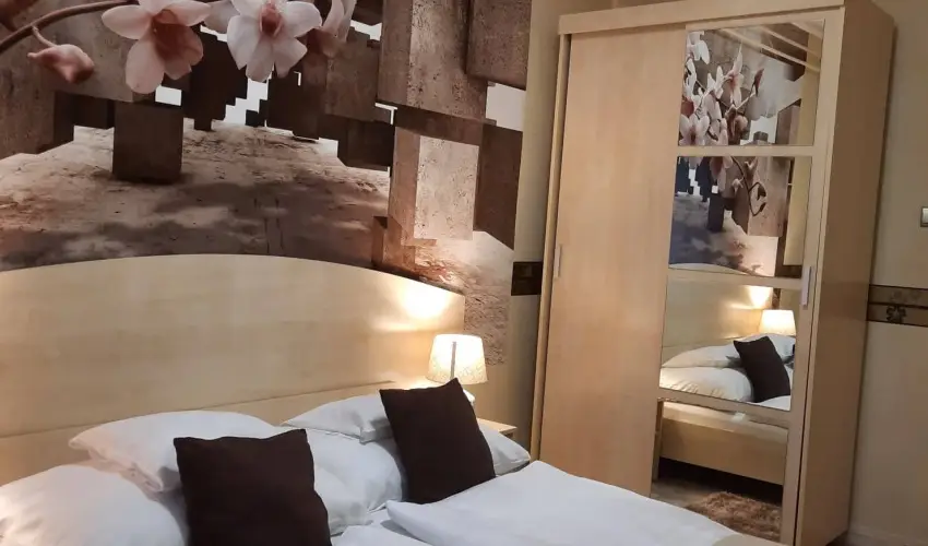 K�k Laguna Wellness Apartmanok Egerszal�k - Augusztus 20. (min. 3 �j)