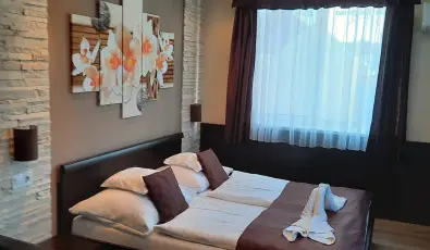 K�k Laguna Wellness Apartmanok Egerszal�k