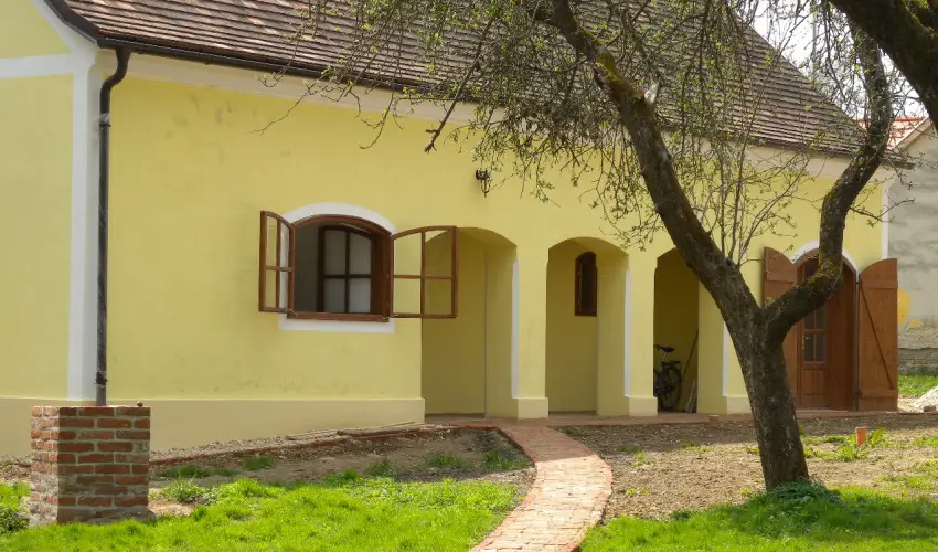 Kerca Bio Farm Kercaszomor - Augusztus 20. (min. 2 j)