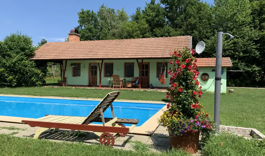 Kerca Bio Farm Kercaszomor - Augusztus 20. (min. 2 j)