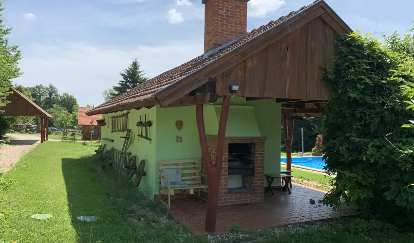 Kerca Bio Farm Kercaszomor - Augusztus 20. (min. 2 j)