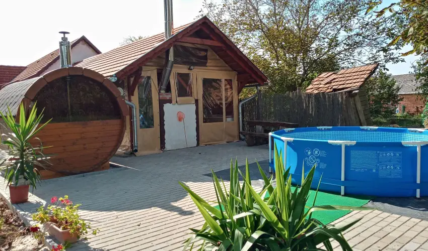 Kerka Vendghz Csesztreg - Augusztus 20. (min. 2 j)