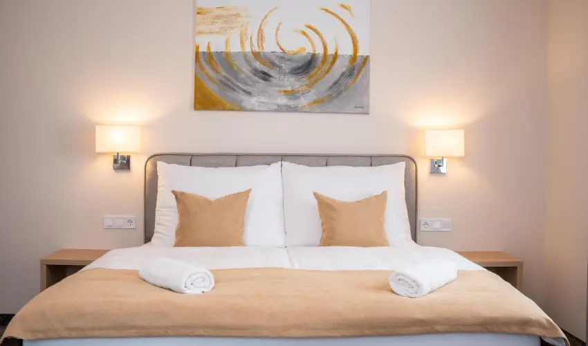 Kikelet Club Hotel Miskolctapolca - Augusztus 20. - teljes el�refizet�ssel (min. 2 �j)