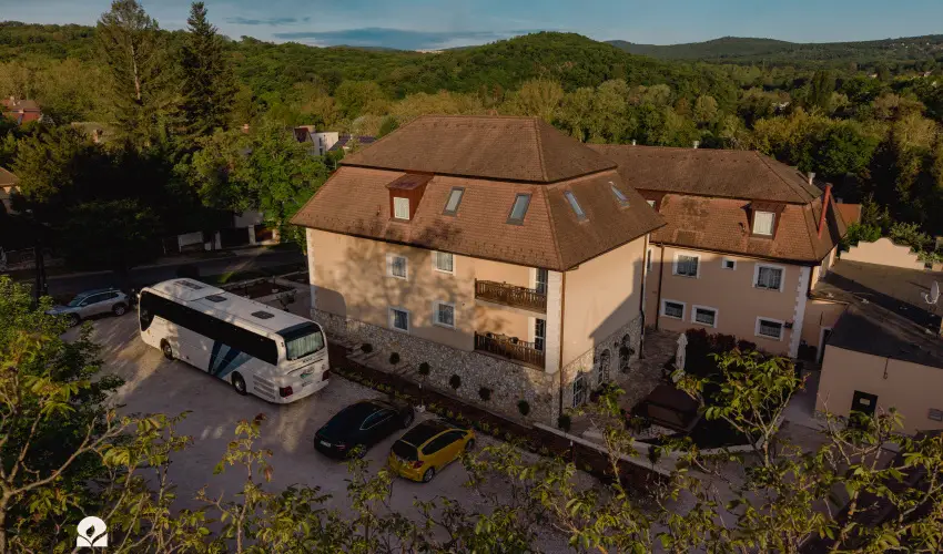 Kikelet Club Hotel Miskolctapolca - Augusztus 20. - teljes el�refizet�ssel (min. 2 �j)