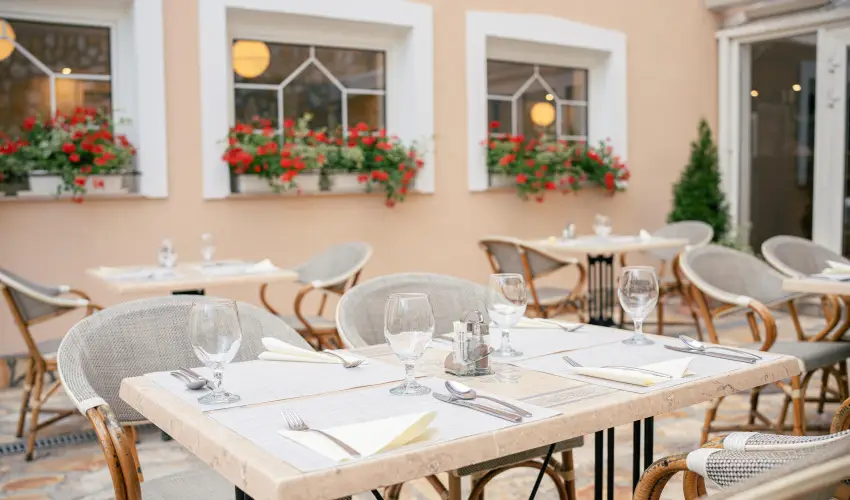 Kikelet Club Hotel Miskolctapolca - Augusztus 20. - teljes el�refizet�ssel (min. 2 �j)