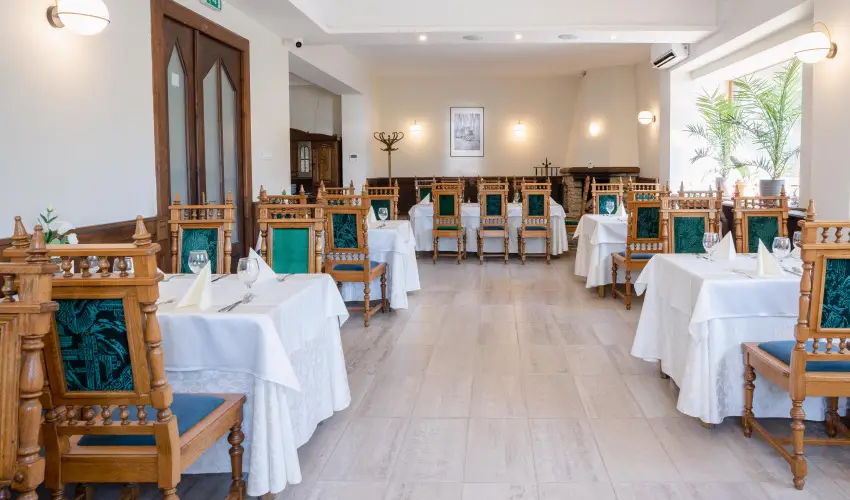 Kikelet Club Hotel Miskolctapolca - Augusztus 20. - teljes el�refizet�ssel (min. 2 �j)