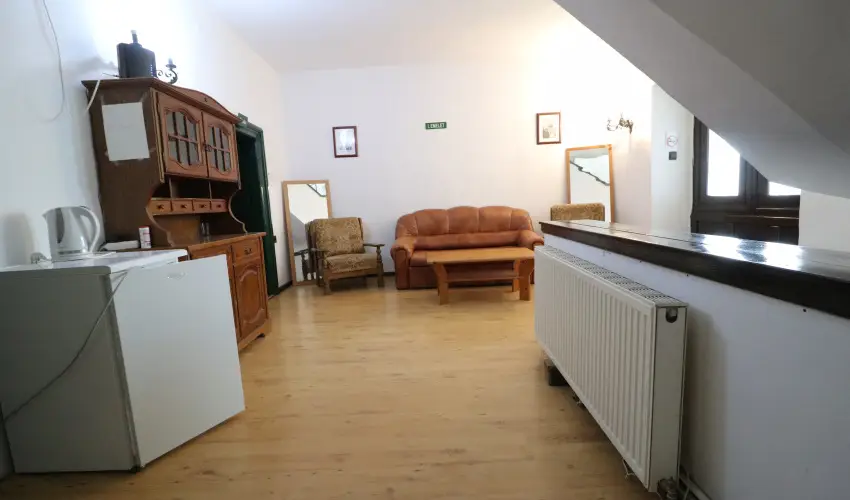 K�bor Macska Fogad� K�szeg - Augusztus 20.