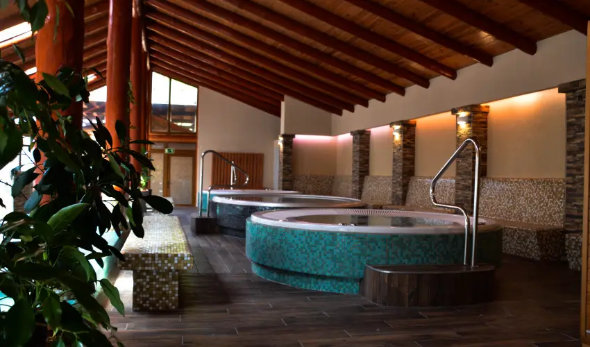 K�kapu Vad�szkast�ly �s Hotel & Apartments Nagyhuta - Augusztus 20. (min. 2 �j)