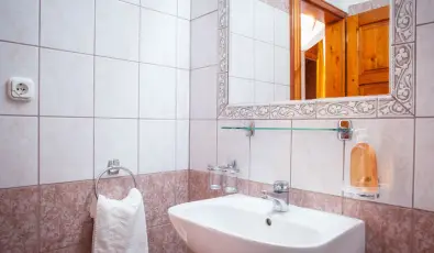 K�kapu Vad�szkast�ly �s Hotel & Apartments Nagyhuta