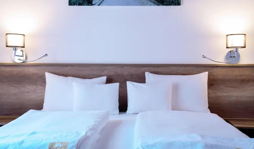 K�kapu Vad�szkast�ly �s Hotel & Apartments Nagyhuta - Augusztus 20. (min. 2 �j)