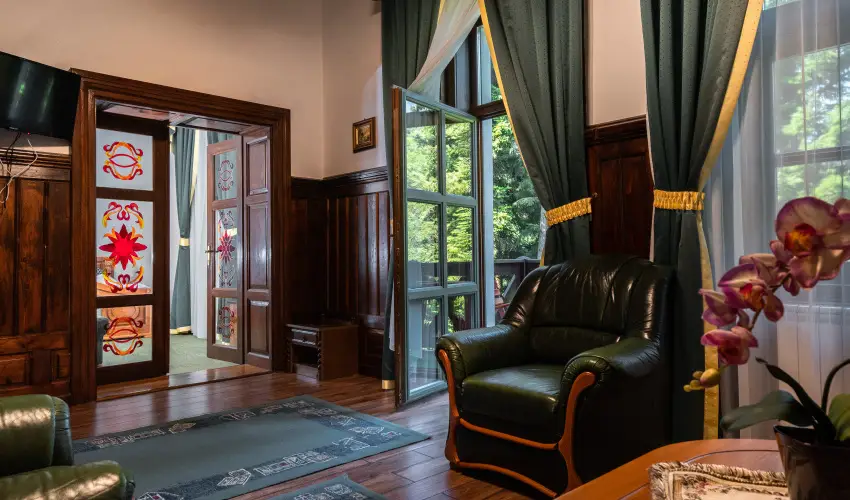 K�kapu Vad�szkast�ly �s Hotel & Apartments Nagyhuta - Augusztus 20. (min. 2 �j)