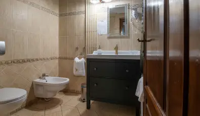 K�kapu Vad�szkast�ly �s Hotel & Apartments Nagyhuta