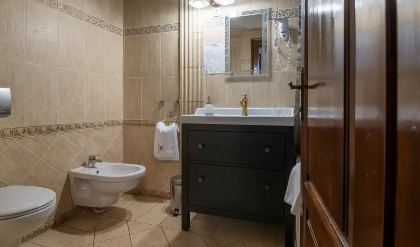 K�kapu Vad�szkast�ly �s Hotel & Apartments Nagyhuta - Augusztus 20. (min. 2 �j)