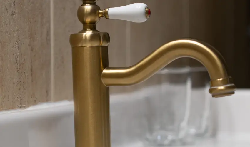 K�kapu Vad�szkast�ly �s Hotel & Apartments Nagyhuta - Augusztus 20. (min. 2 �j)