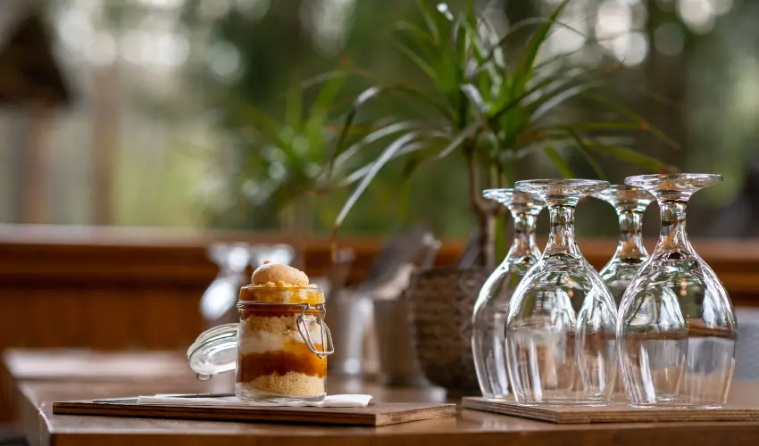 K�kapu Vad�szkast�ly �s Hotel & Apartments Nagyhuta - Augusztus 20. (min. 2 �j)