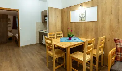 K�kapu Vad�szkast�ly �s Hotel & Apartments Nagyhuta