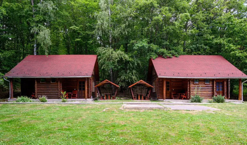 K�kapu Vad�szkast�ly �s Hotel & Apartments Nagyhuta - Augusztus 20. (min. 2 �j)