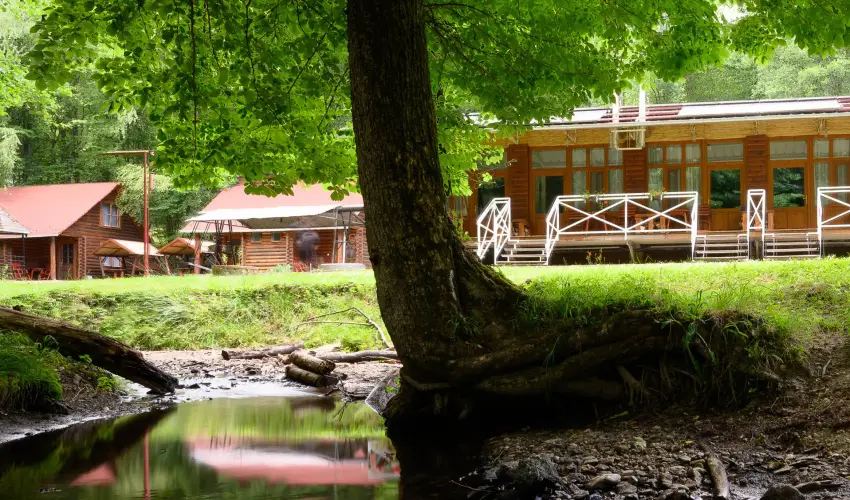 K�kapu Vad�szkast�ly �s Hotel & Apartments Nagyhuta - Augusztus 20. (min. 2 �j)