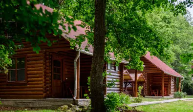 K�kapu Vad�szkast�ly �s Hotel & Apartments Nagyhuta