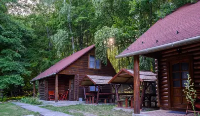 K�kapu Vad�szkast�ly �s Hotel & Apartments Nagyhuta