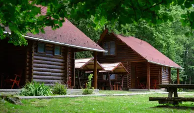 K�kapu Vad�szkast�ly �s Hotel & Apartments Nagyhuta