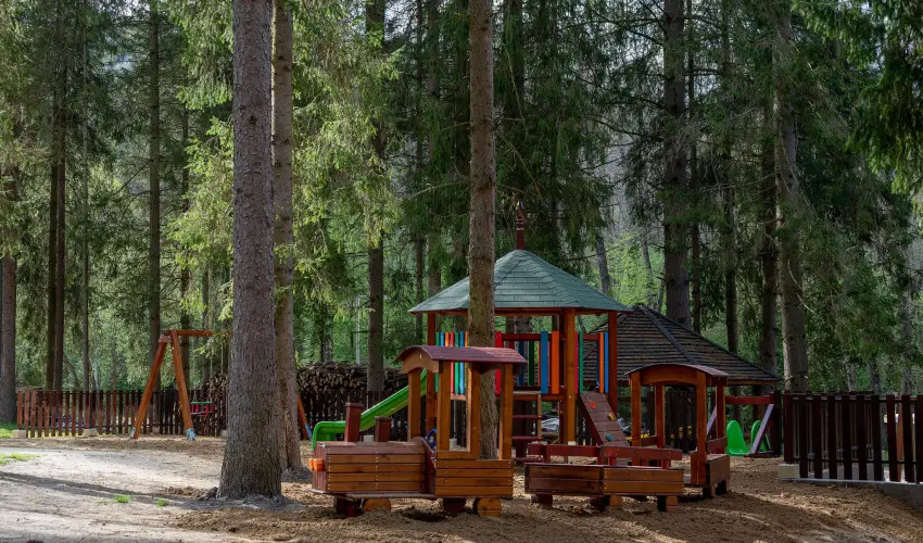 K�kapu Vad�szkast�ly �s Hotel & Apartments Nagyhuta - Augusztus 20. (min. 2 �j)