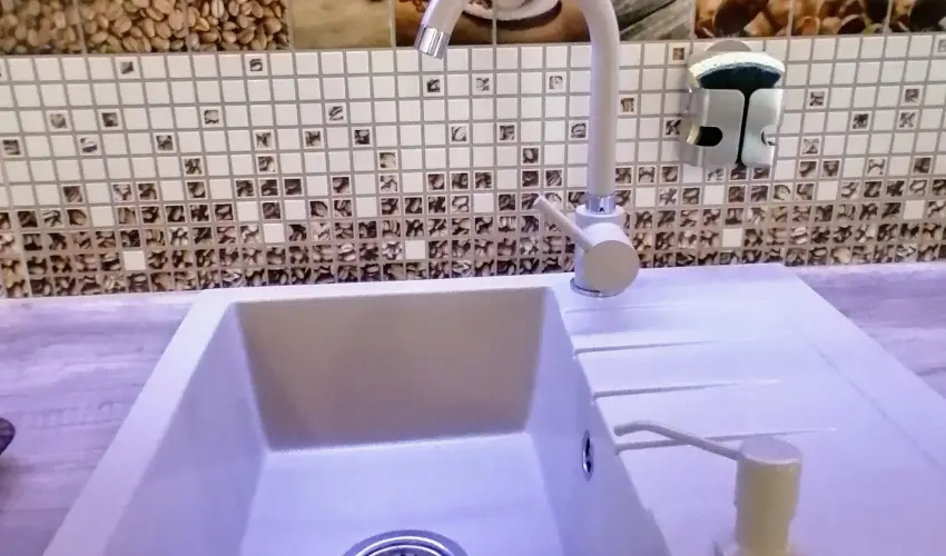 K�kert Pihen�h�z K�szeg - Augusztus 20.