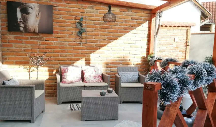 K�kert Pihen�h�z K�szeg - Augusztus 20.