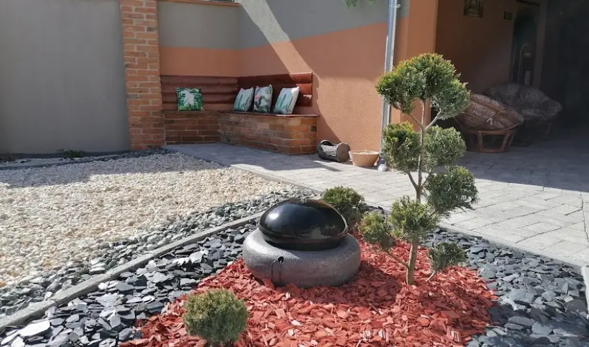 K�kert Pihen�h�z K�szeg - Augusztus 20.