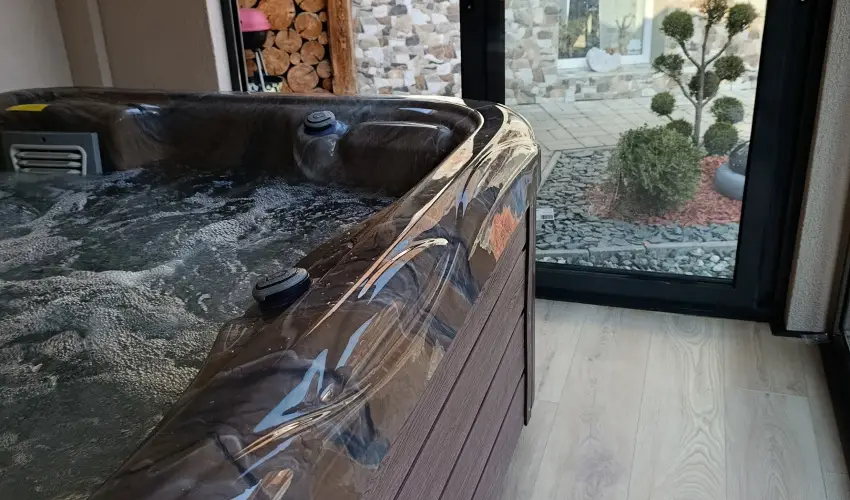 K�kert Pihen�h�z K�szeg - Augusztus 20.