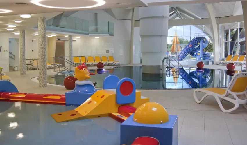 Kolping Holiday Resort Als�p�hok - Augusztus 20. (min. 3 �j)