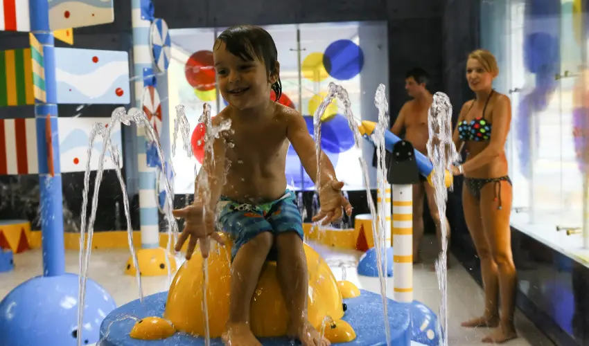 Kolping Holiday Resort Als�p�hok - Augusztus 20. (min. 3 �j)