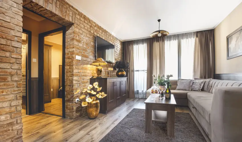 Koml Hotel Gyula - Augusztus 20.