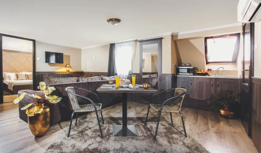 Koml Hotel Gyula - Augusztus 20.